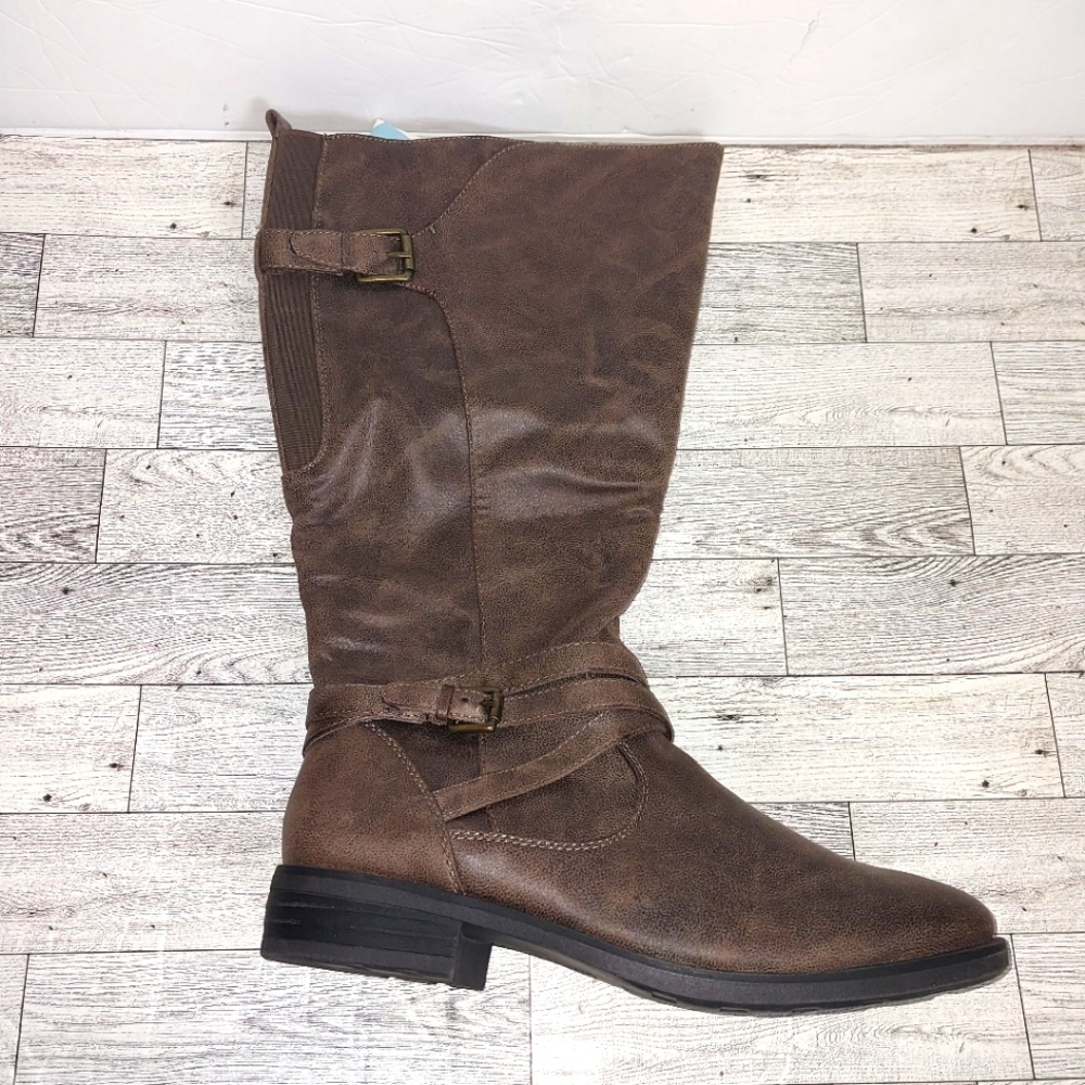 Bare Traps Alysha Leather Closed Toe Knee High